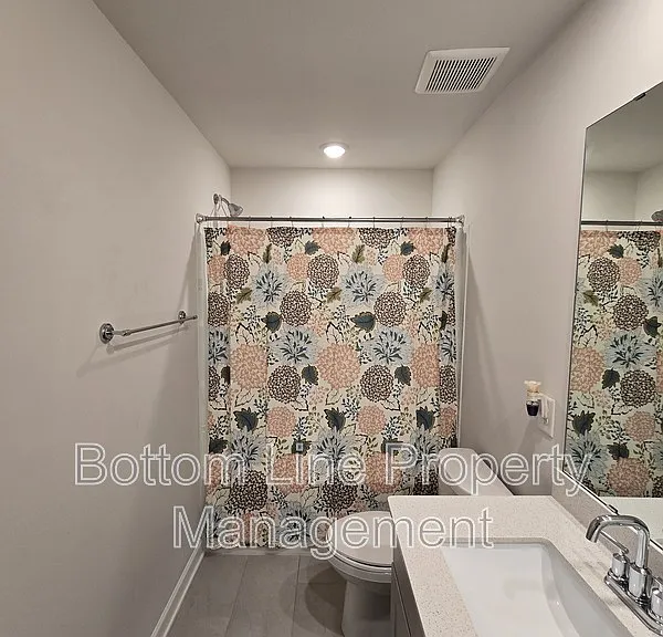 1221 Colgher St — Photo 31