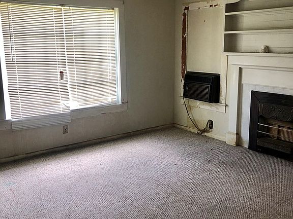 4th image of 610 N Davis St