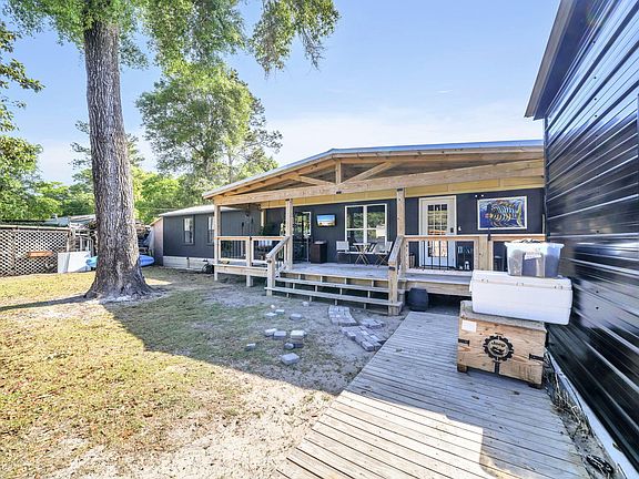 3rd image of 109 Trout Cir
