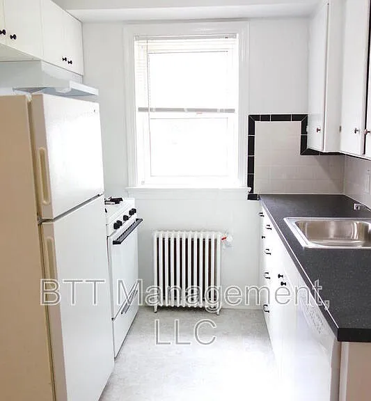 8210 Greenwood Ave #1 — Photo 18