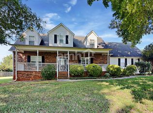 101 N High Field Rd, Advance, NC 27006