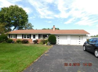 3353 Sanitarium Rd, Akron, OH 44312