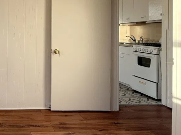 1902 Solly Apts, 8175 Loretto Ave #8, Philadelphia, PA 19152