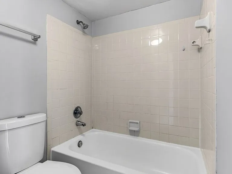 752 Executive Center Dr #110-11-110 — Photo 13
