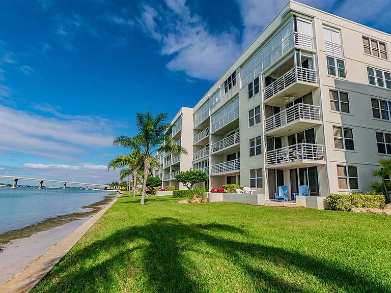 6085 Bahia Del Mar Cir #467 — Photo 19