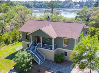 1781 Tacky Point Rd, Wadmalaw Island, SC 29487