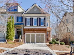 6933 Fellowship Ln, Flowery Branch, GA 30542