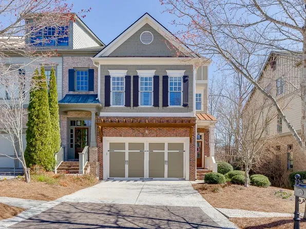 6933 Fellowship Ln, Flowery Branch, GA 30542