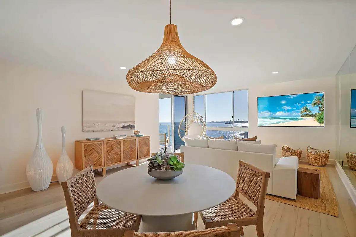 1 bed, 900 sqft, $15,000 — Photo 1