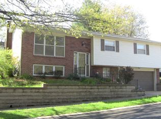 4775 Kerth Dr, Saint Louis, MO 63128