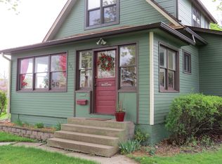 201 Broadway St, Pella, IA 50219
