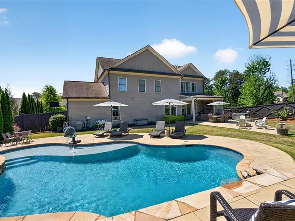 2715 Rustic Lake Ter, Cumming, GA 30041