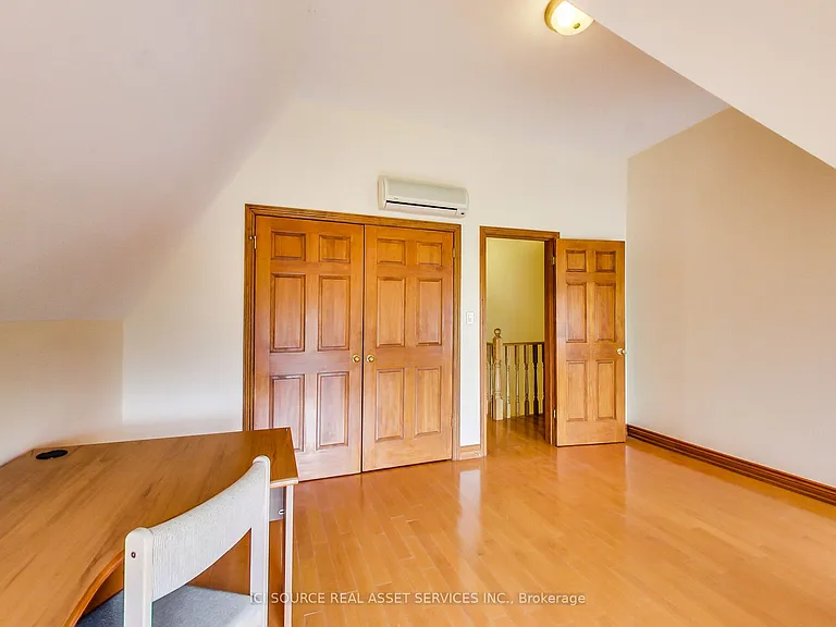 287 Palmerston Ave #MAIN — Photo 27