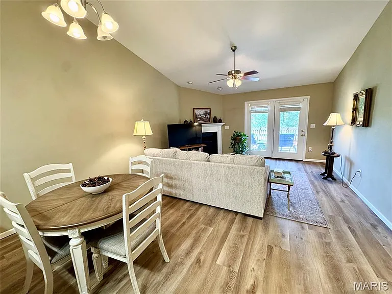 10955 Kentfield Dr — Photo 6