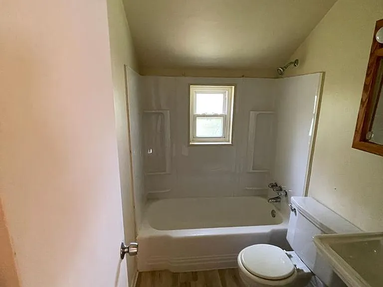 Elias Drive Townhomes — Photo 9