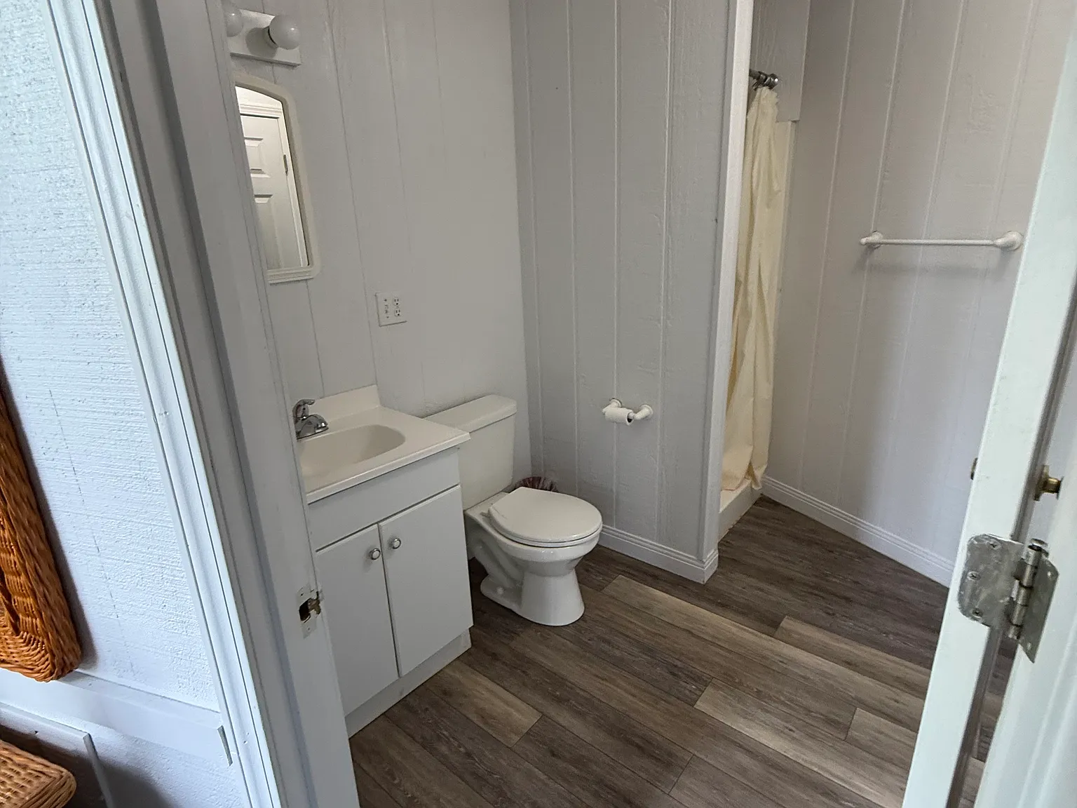 2 bed, 1042 sqft, $1,500 — Photo 2