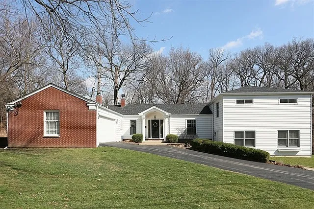 6357 Blackhawk Trl photo 1