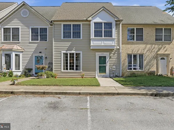 249 Morningside Dr, Falling Waters, WV 25419