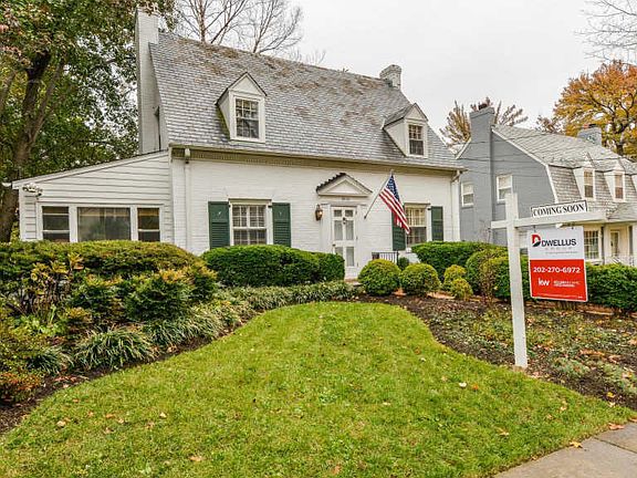 3rd image of 8503 Lynwood Pl