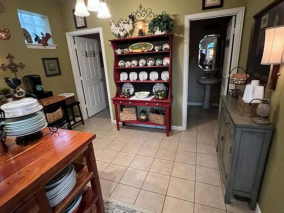 3rd image of 3540 Porter Creek Dr
