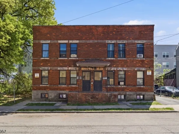 294 Governor St, Paterson City, NJ 07501