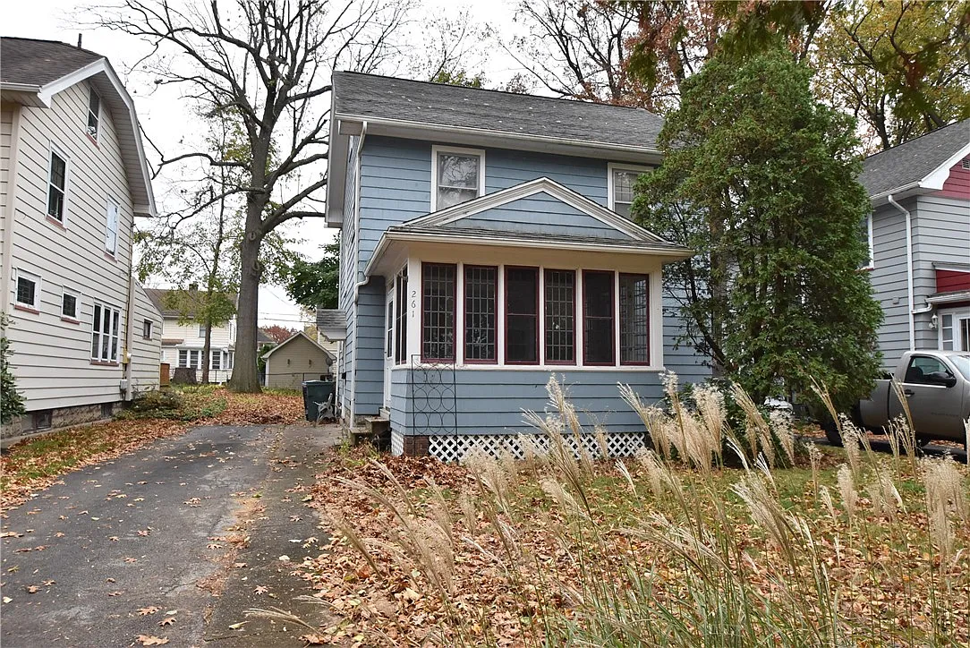 261 Long Acre Rd photo 1