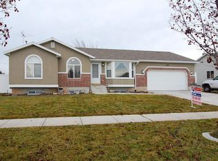 2594 W 1770 S, Syracuse, UT 84075