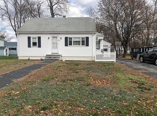 89 Litchfield Ave, Dracut, MA 01826