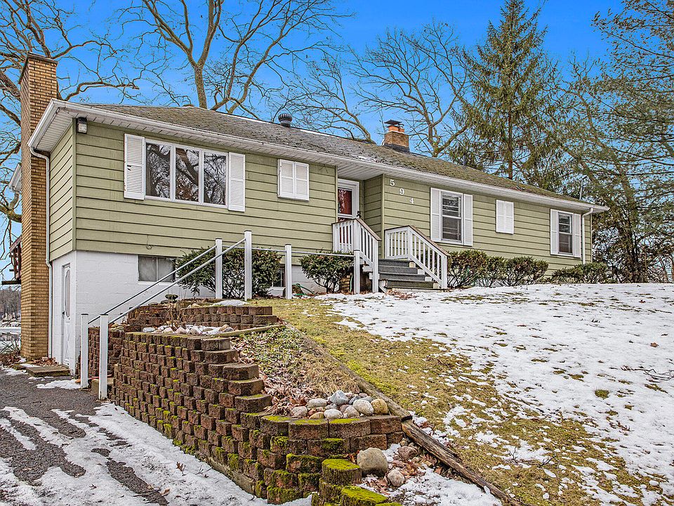 1st image of 594 Sylvan Dr