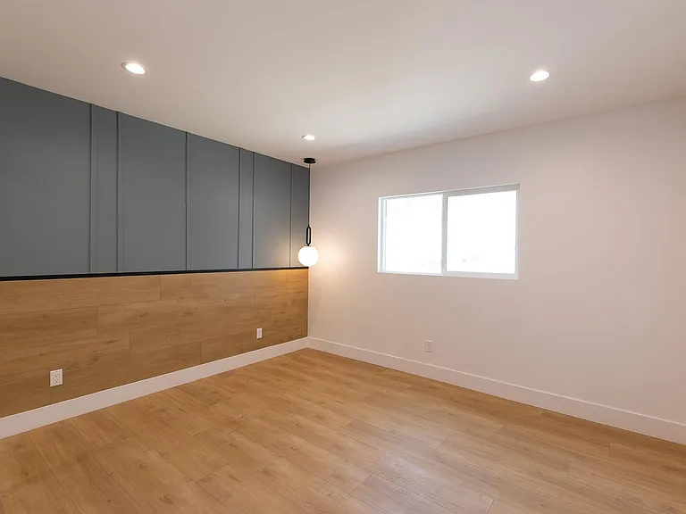 5456 Sale Ave — Photo 10