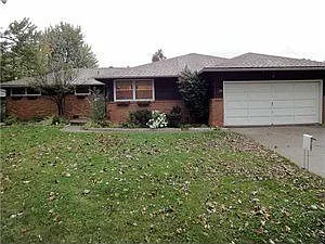 34 Devon Ln photo 1