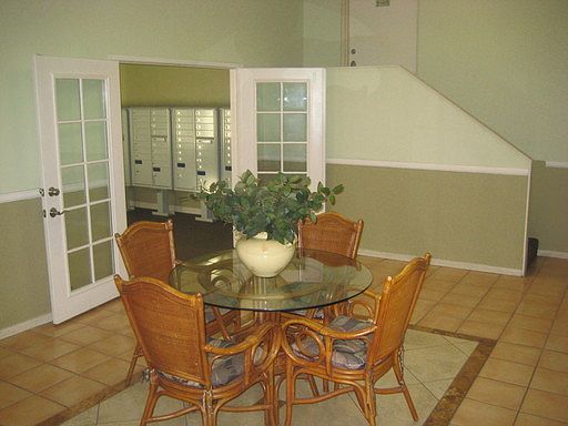 4th image of 5252 Orange Ave Unit 422