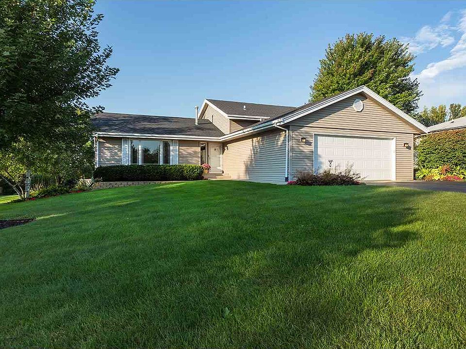1st image of 9448 Sagewood Dr