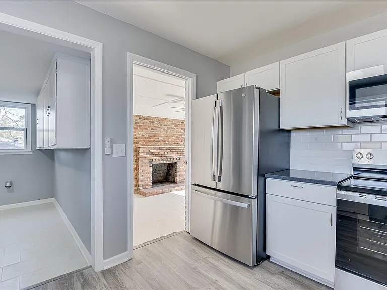 2202 Vireo Dr — Photo 17