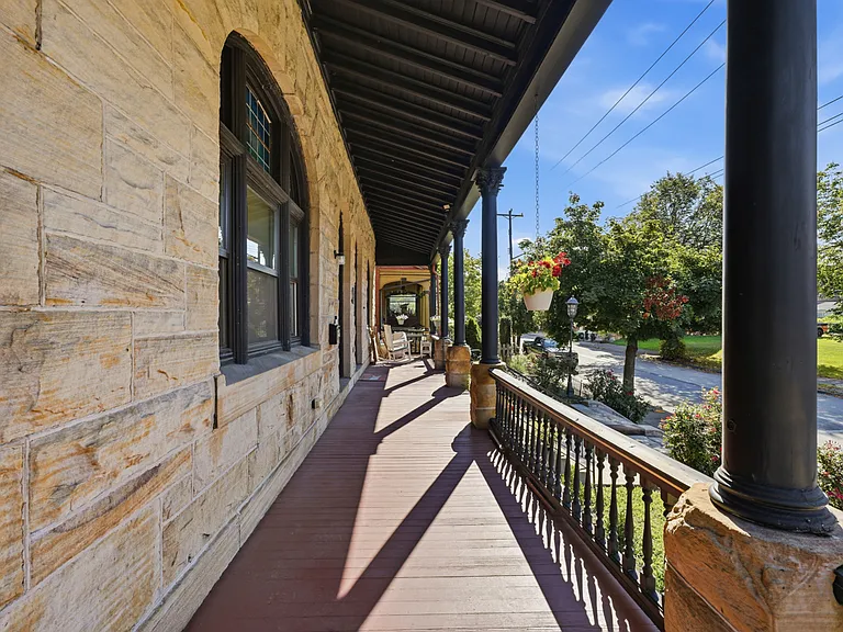 1336 Pennsylvania Ave — Photo 47