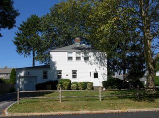 61 Webster St, Westbury, NY 11590