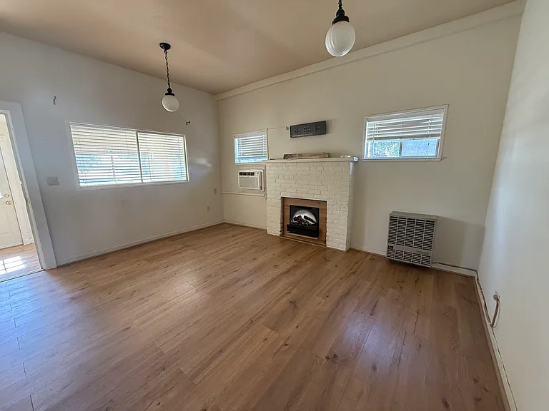 Oakdale Ranch Ln — Photo 2