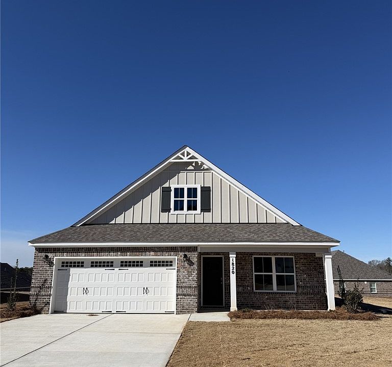 1st image of 1820 Hidden Lakes Dr