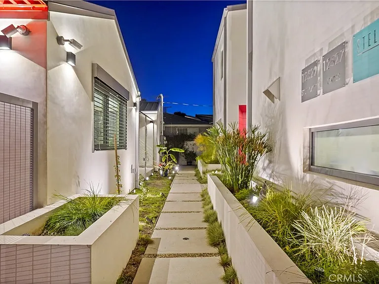 12527 Wagner St — Photo 39