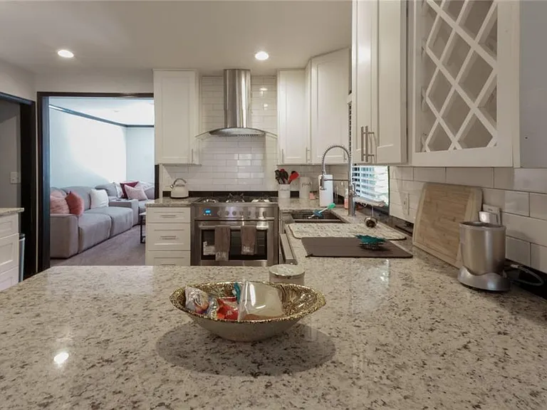 685 Cedar Ave NW — Photo 12