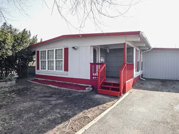 2117 Horeb Ave, Zion, IL 60099