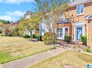 2242 Ascot Ln, Vestavia, AL 35216