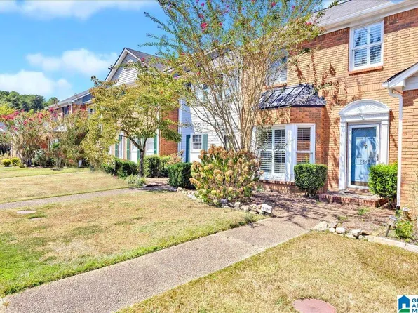 2242 Ascot Ln, Vestavia, AL 35216