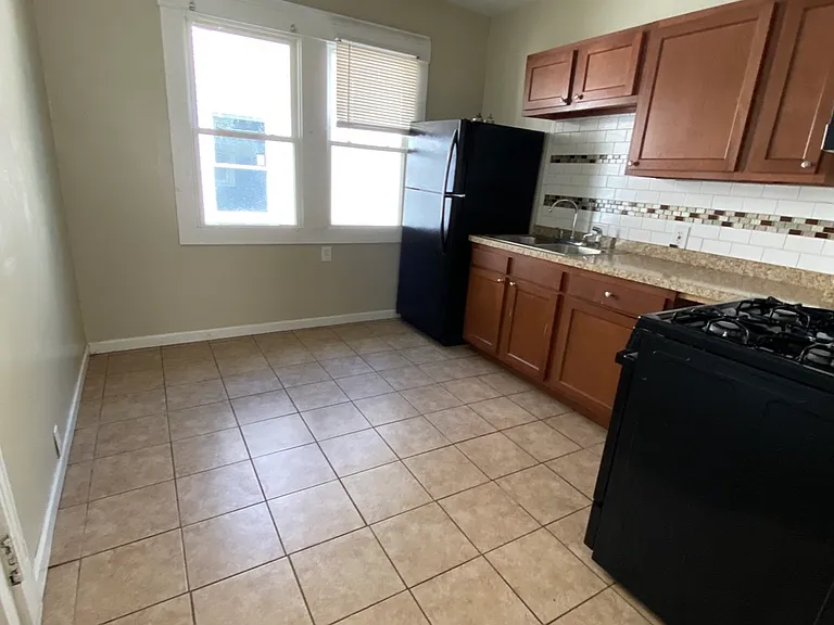 61 Minnesota Ave #1 — Photo 5