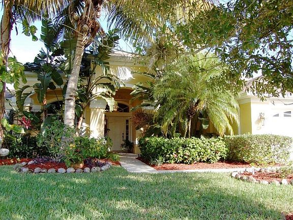 2nd image of 412 NW Canna Way