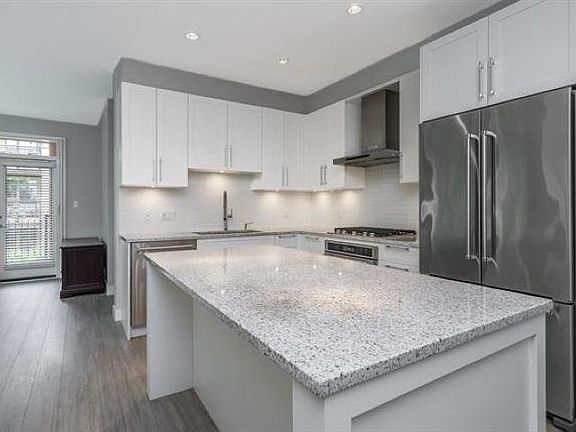 5th image of 1975 154th St