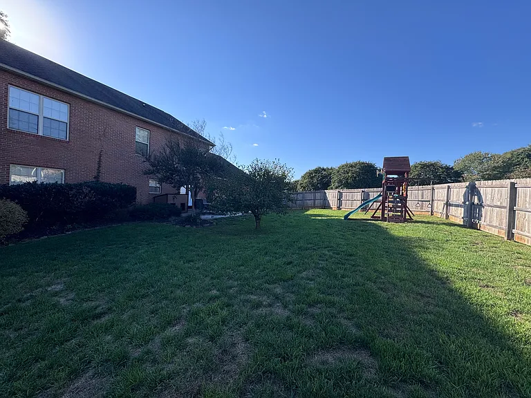 7712 Windwood Dr — Photo 22
