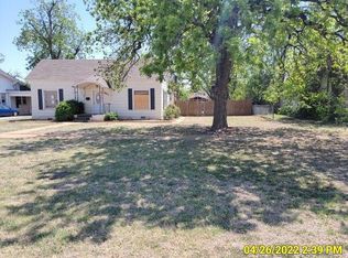 612 E Walnut St, Altus, OK 73521