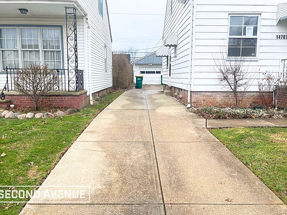 2nd image of 14707 Tokay Ave
