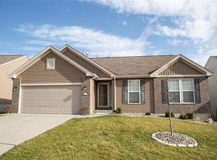 2341 Windsor Castle Dr, Imperial, MO 63052